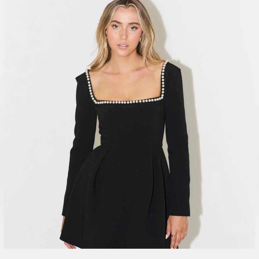 NWT Odd Muse the ultimate muse pearl dress - black, medium